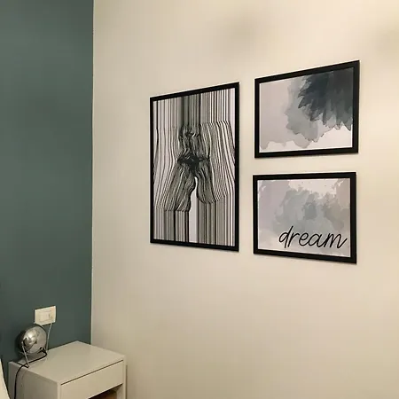 Simona's Place! In Piazza Bologna Апартаменты *